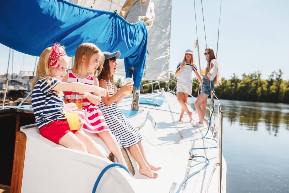 The Joy of Sailing: A Family Bonding Experience on the Water